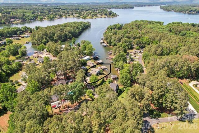 49571 Blackberry Road, Norwood, NC 28128