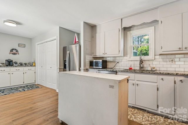 49571 Blackberry Road, Norwood, NC 28128