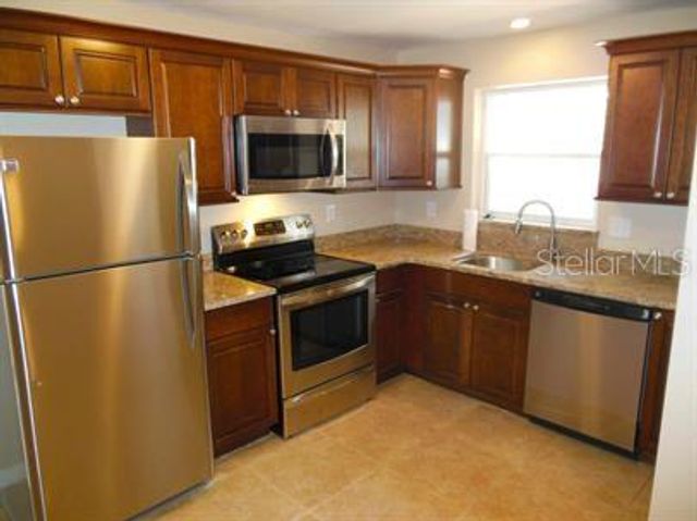 7100 DARTMOUTH AVENUE N 3, St Petersburg, FL 33710