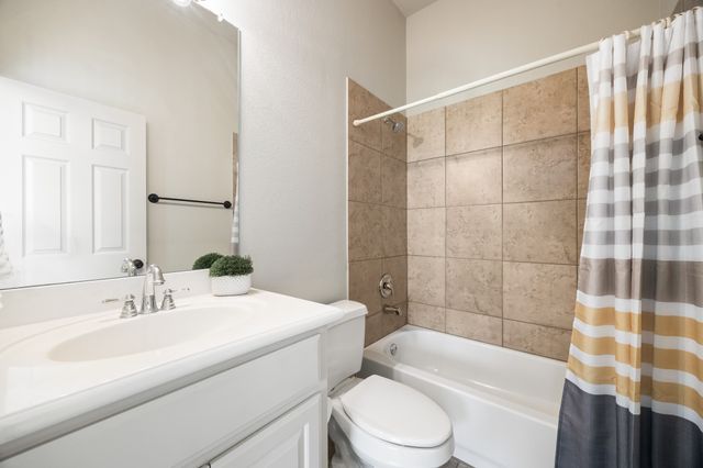 6192 Graham Point Trail, Royse City, TX 75189
