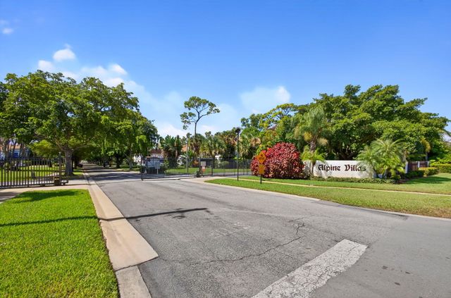 2399 Lena Lane, West Palm Beach, FL 33415