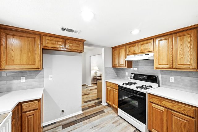 12002 Carmel Park LN, Austin, TX 78727