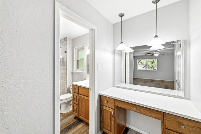 12002 Carmel Park LN, Austin, TX 78727