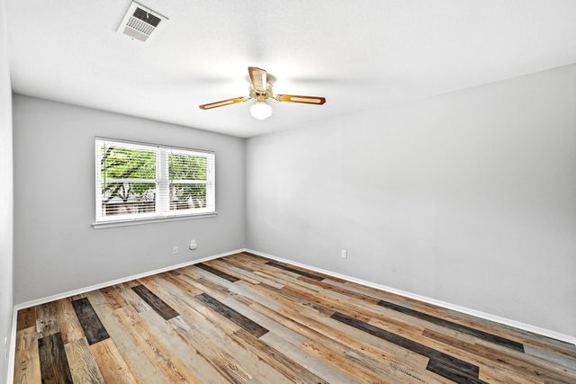 12002 Carmel Park LN, Austin, TX 78727