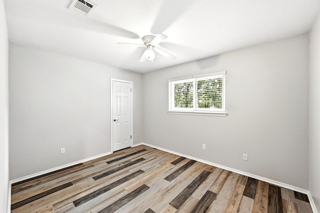 12002 Carmel Park LN, Austin, TX 78727