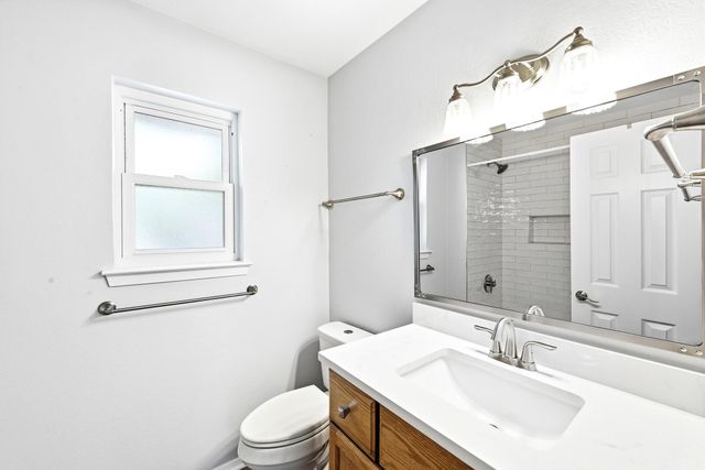 12002 Carmel Park LN, Austin, TX 78727