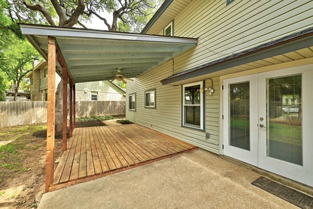 12002 Carmel Park LN, Austin, TX 78727