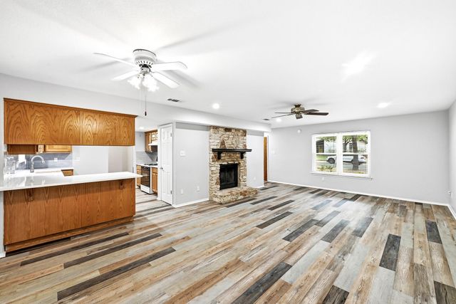 12002 Carmel Park LN, Austin, TX 78727