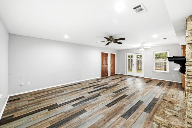 12002 Carmel Park LN, Austin, TX 78727