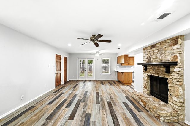 12002 Carmel Park LN, Austin, TX 78727