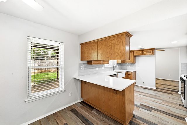 12002 Carmel Park LN, Austin, TX 78727