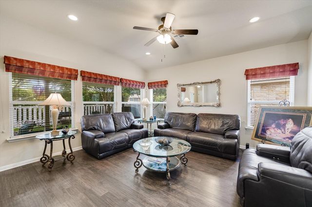 808 Walnut Canyon BLVD, Pflugerville, TX 78660