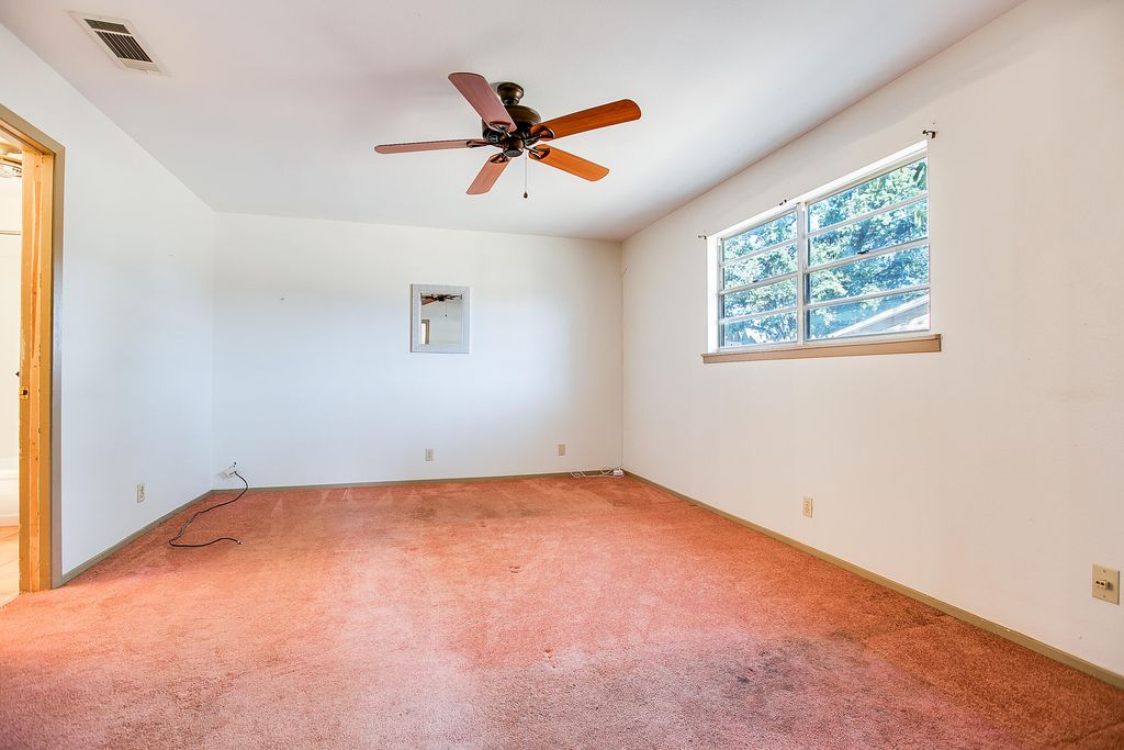 Image 20 of property listing at 3714 Honeysuckle Lane, San Angelo, TX 76904