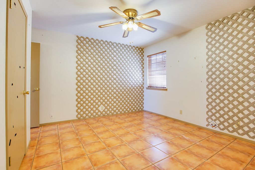 Image 8 of property listing at 3714 Honeysuckle Lane, San Angelo, TX 76904