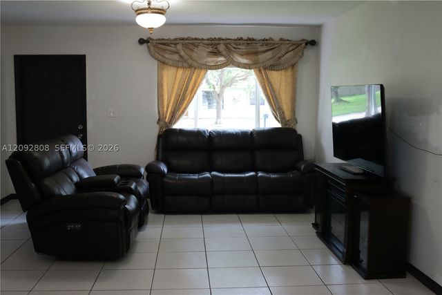 16401 SW 293rd St, Homestead, FL 33033