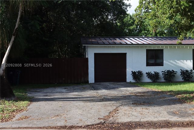 16401 SW 293rd St, Homestead, FL 33033