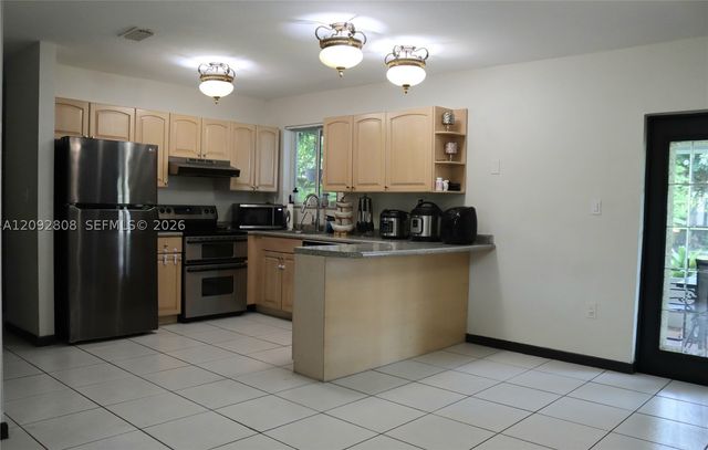 16401 SW 293rd St, Homestead, FL 33033