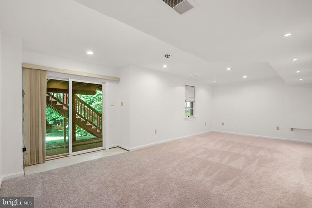2419 PIMPERNEL DR, Waldorf, MD 20603