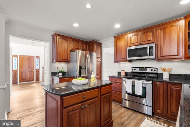 2419 PIMPERNEL DR, Waldorf, MD 20603