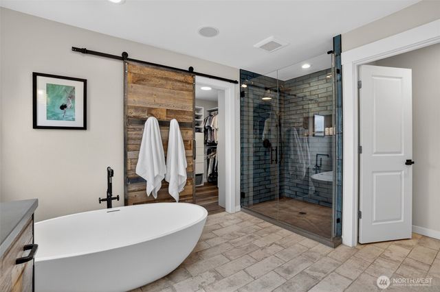 11419 NE 100th Street, Kirkland, WA 98033