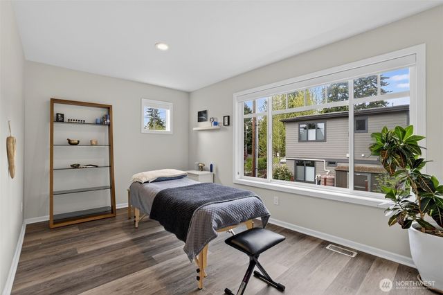11419 NE 100th Street, Kirkland, WA 98033