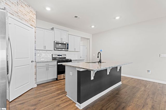 63 Oak Edge Lane, Greer, SC 29651