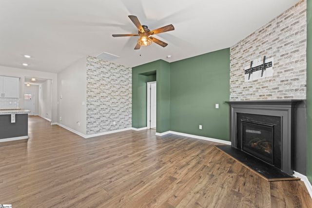 63 Oak Edge Lane, Greer, SC 29651