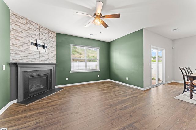 63 Oak Edge Lane, Greer, SC 29651