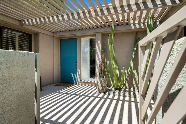 521 Desert West Drive, Rancho Mirage, CA 92270