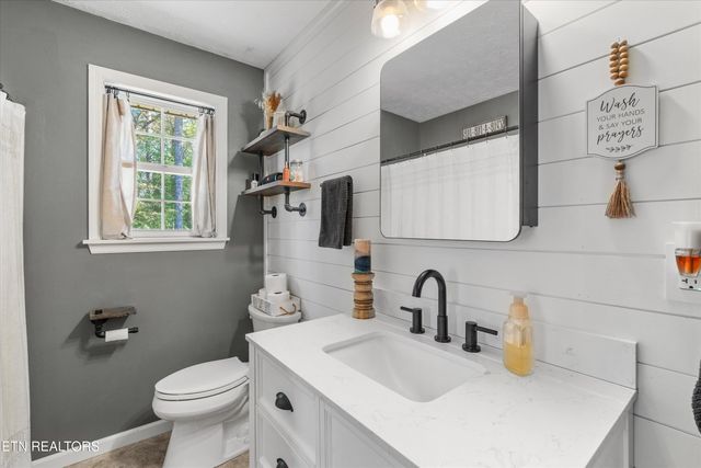 158 Boulder Rd, Wartburg, TN 37887