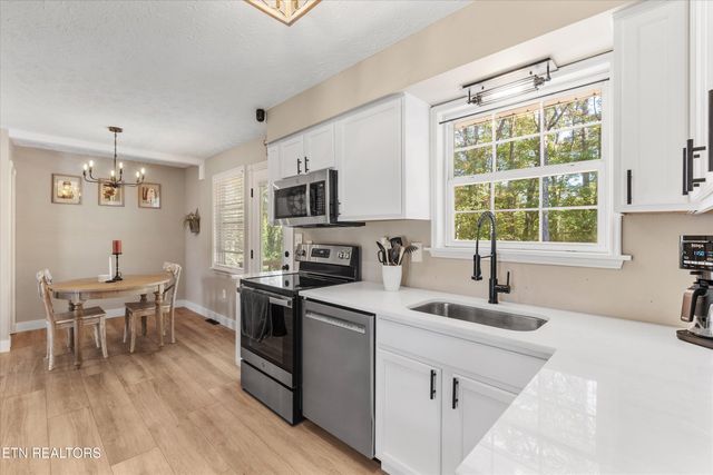 158 Boulder Rd, Wartburg, TN 37887