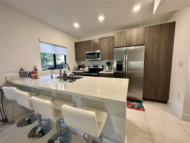 306 NW 11th Ct, Florida City, FL 33034