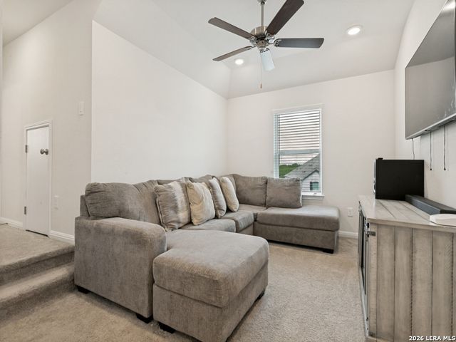 108 RED DEER PL, Cibolo, TX 78108