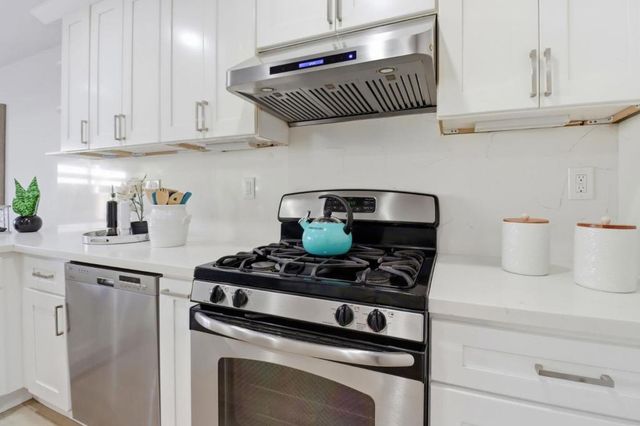 242 Fairmeadow Way, Milpitas, CA 95035