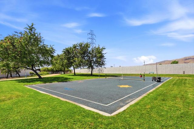 242 Fairmeadow Way, Milpitas, CA 95035