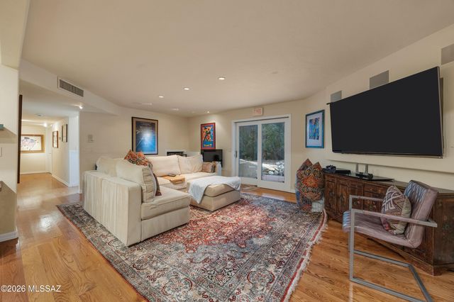 10600 N Pistachio Avenue, Oro Valley, AZ 85737
