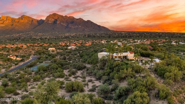 10600 N Pistachio Avenue, Oro Valley, AZ 85737
