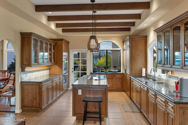 10600 N Pistachio Avenue, Oro Valley, AZ 85737