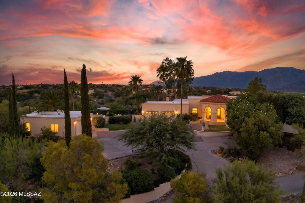 10600 N Pistachio Avenue, Oro Valley, AZ 85737