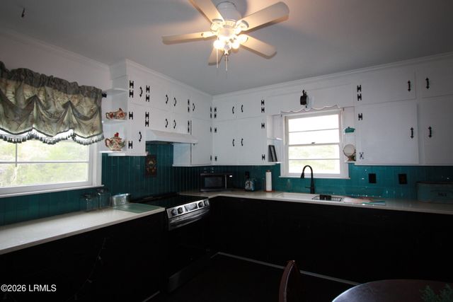626 N Railroad Avenue, Brunson, SC 29911