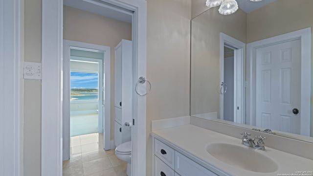 169 Shores Point, Canyon Lake, TX 78133