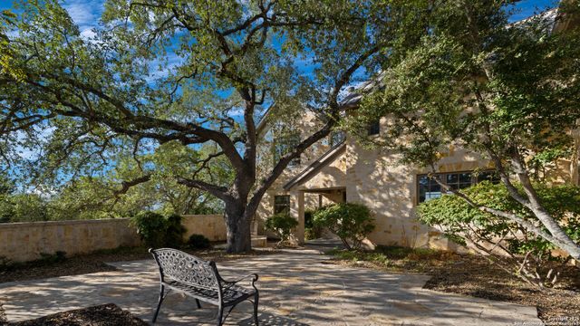 169 Shores Point, Canyon Lake, TX 78133