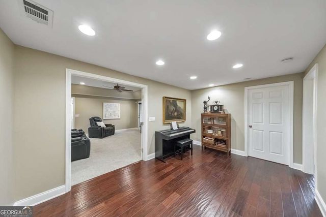 304 Turning Leaf Court, Canton, GA 30115