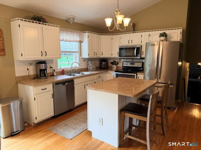 523 High St Extension, Thomaston, CT 06787