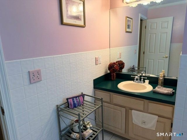 523 High St Extension, Thomaston, CT 06787