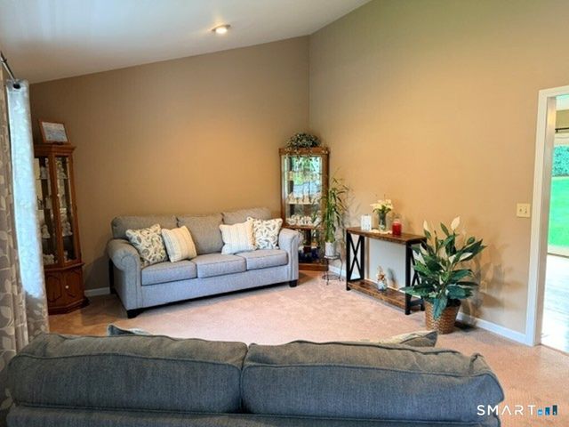 523 High St Extension, Thomaston, CT 06787