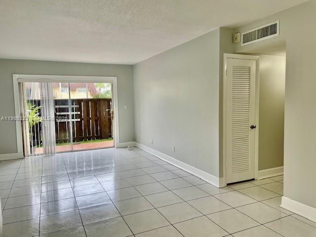 9000 SW 137th St 16-5, Miami, FL 33176