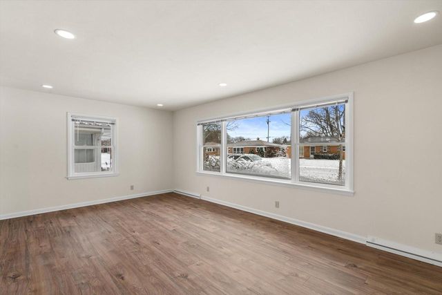 1108 Shorecrest DRIVE, Racine, WI 53402