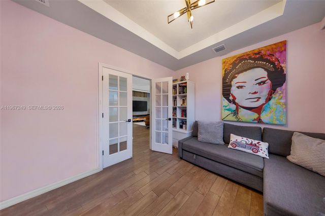 2454 Primrose Pl, Oakland Park, FL 33309