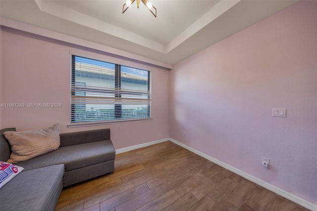 2454 Primrose Pl, Oakland Park, FL 33309